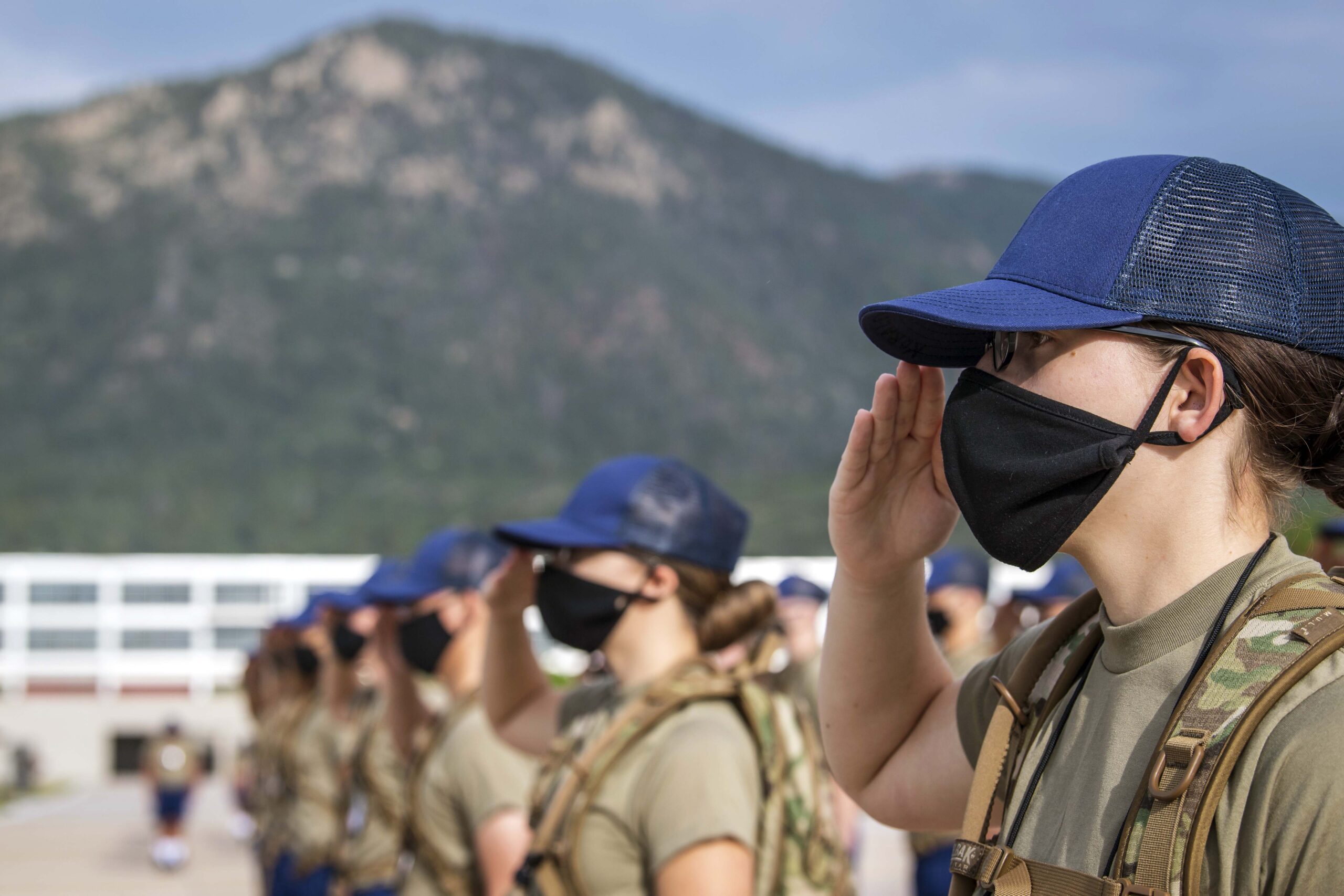 academy-basic-cadets-begin-rom