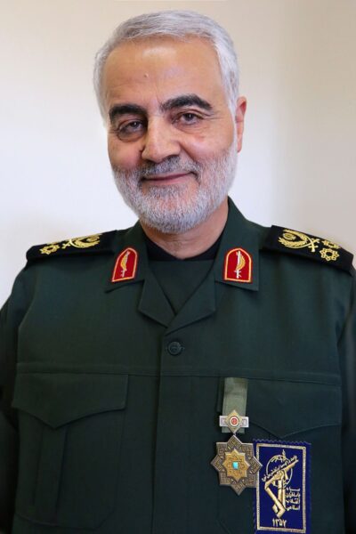qasem_soleimani_with_zolfaghar_order